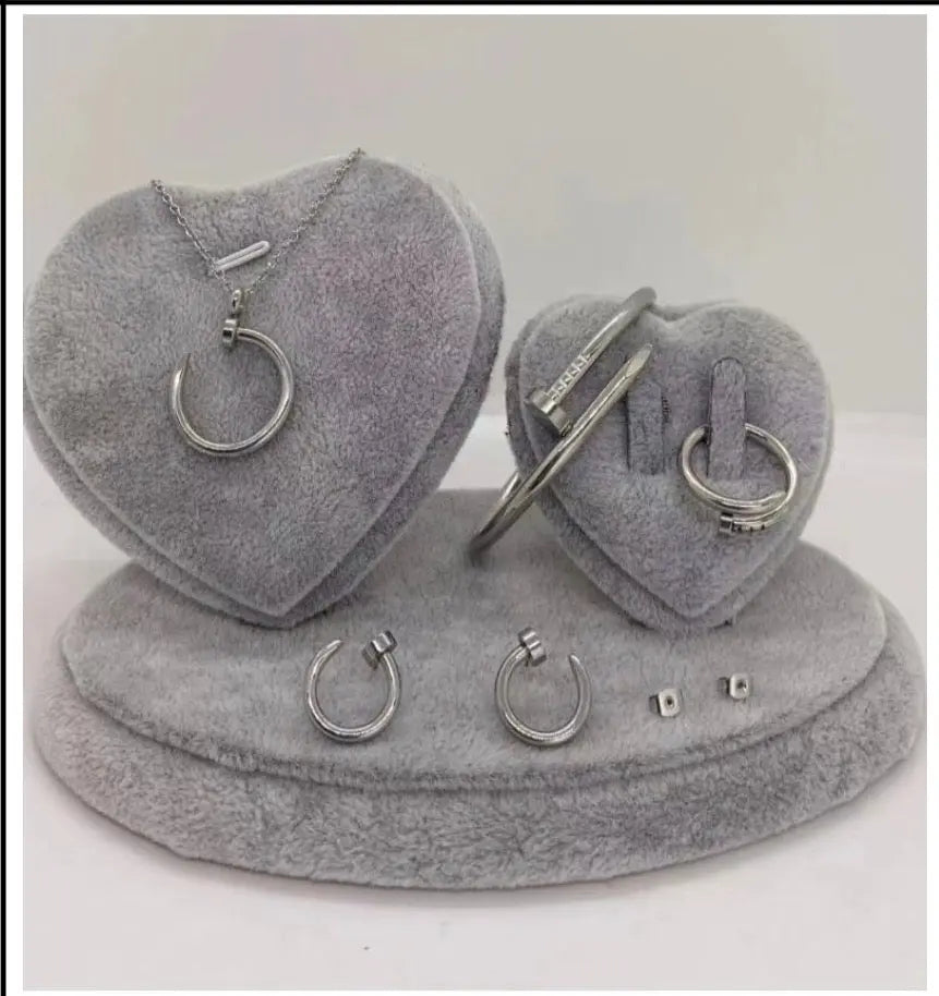 Save Big on Stainless Jewelry Today zaylen Store